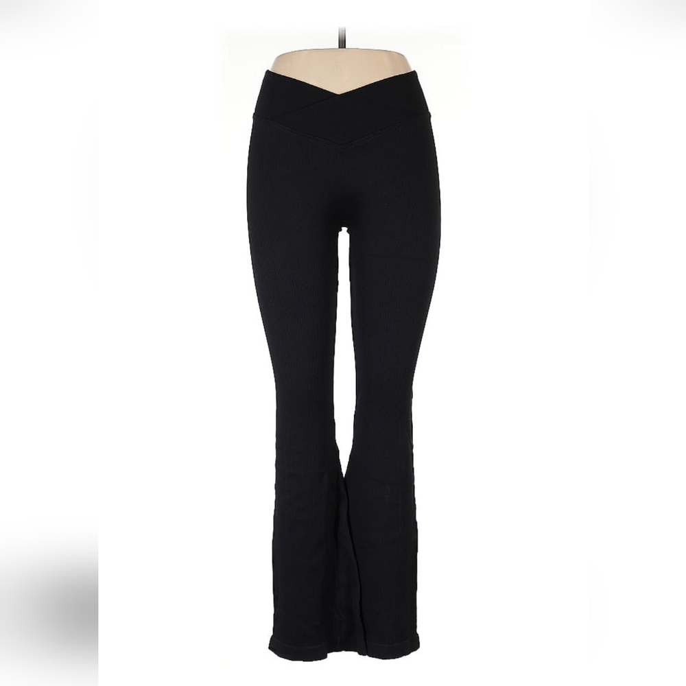 Womens Yoga / Leggings Size Medium 5lb Bag 🛍️ - Picture 2 of 15